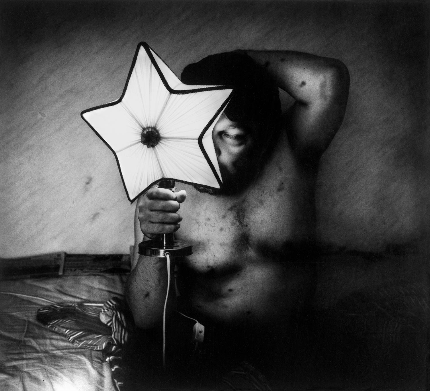 Anders Petersen: Inpatient care, Enskede-Skarpnäcks psykiatriska sektor, 1995.