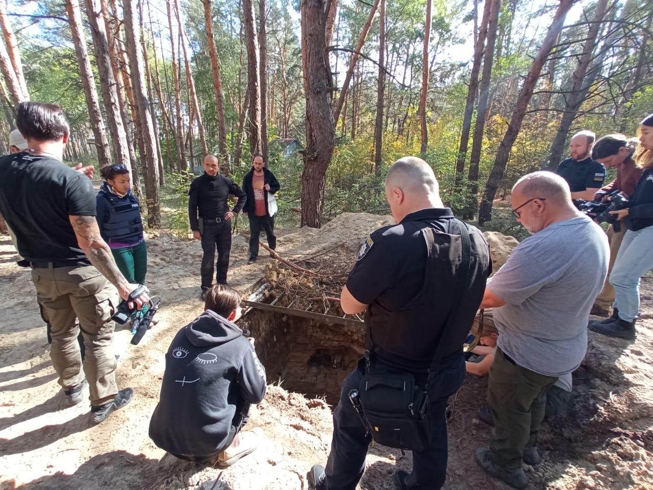 Na inom mieste v Charkovskej oblasti našli dve telá pripútané putami k sebe