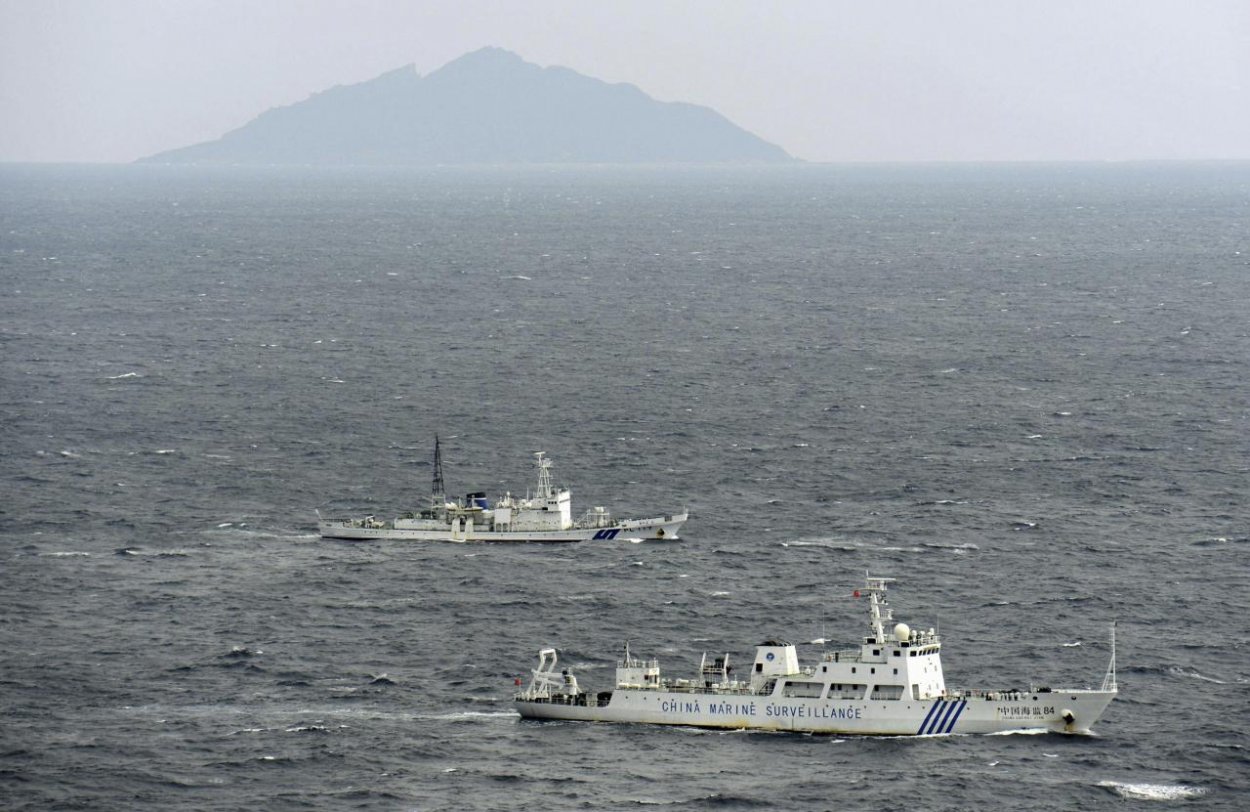 Čína tvrdí, že japonským lodiam nariadila opustiť vody pri súostroví Senkaku