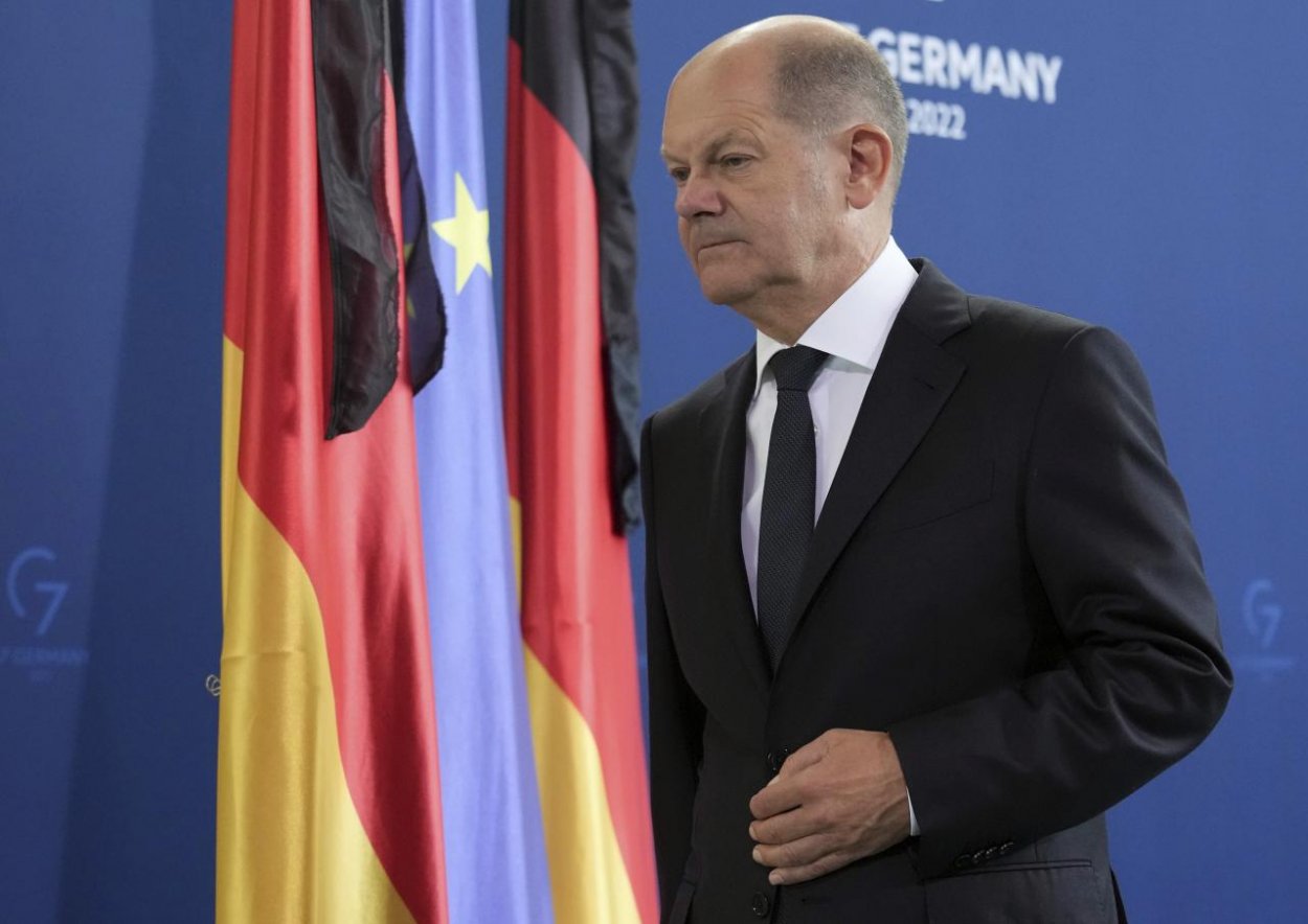 Scholz v telefonáte s Putinom žiadal úplné stiahnutie ruských vojakov z Ukrajiny