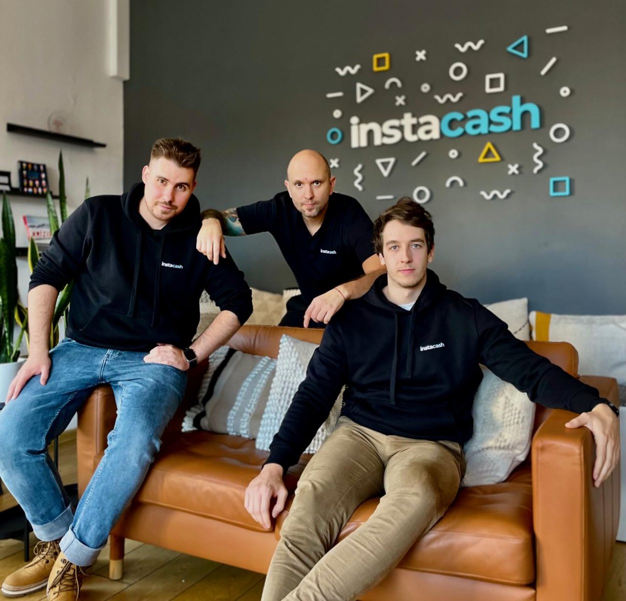 Na Slovensko vstupuje splátkový fintech Instacash. Sľubuje schválenie pôžičky do 7 minút