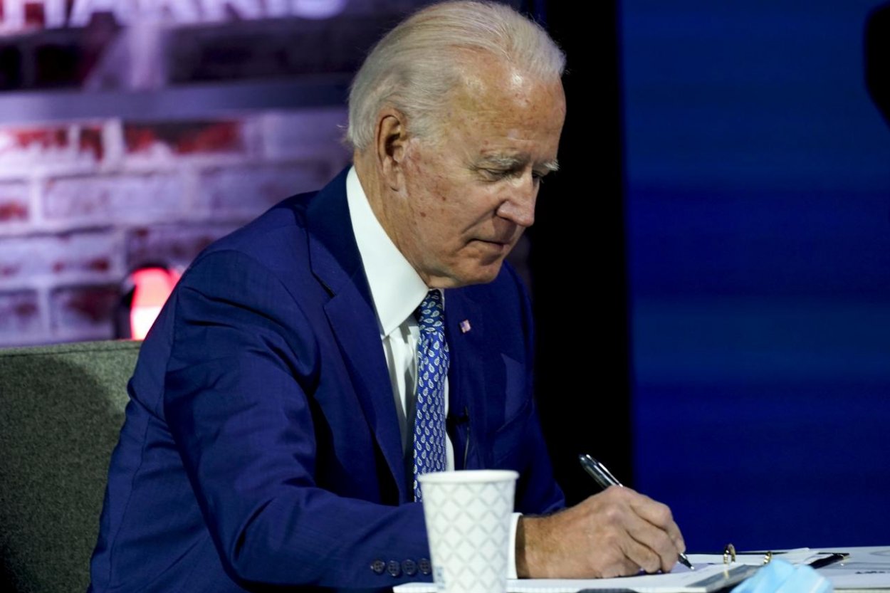 Biden oznámil členov svojho tímu na boj proti pandémii