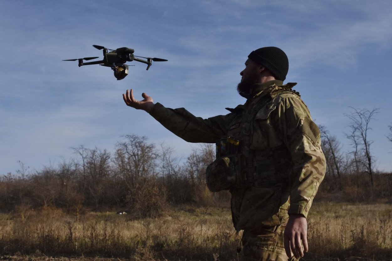 Ukrajina ONLINE: Samovražedný dron zabil náčelníka štábu ruského osetského práporu