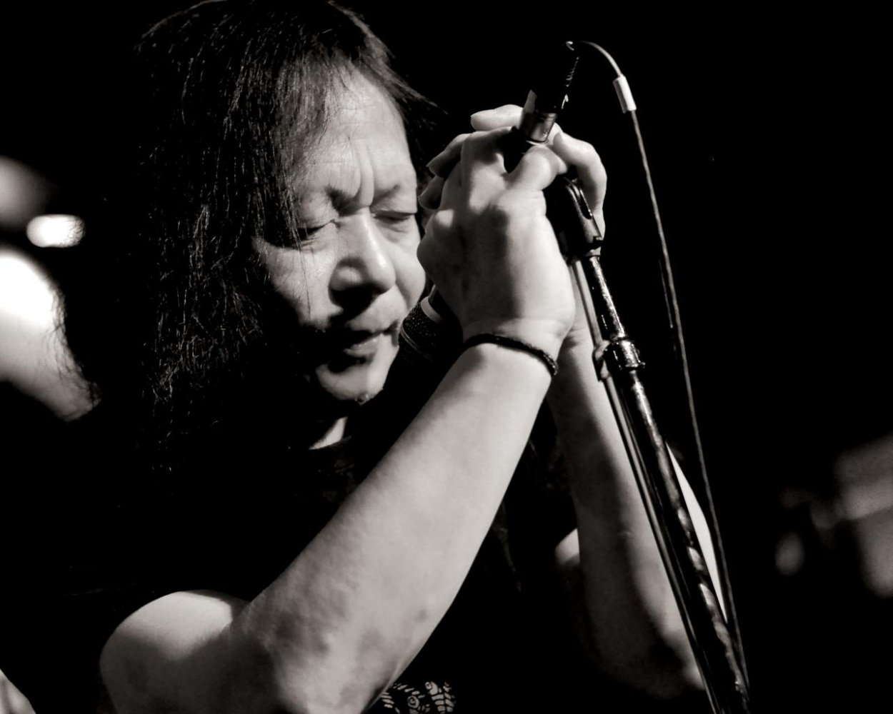 Zomrel Damo Suzuki, spevák krautrockovej formácie CAN, ovplyvnil aj Davida Bowieho