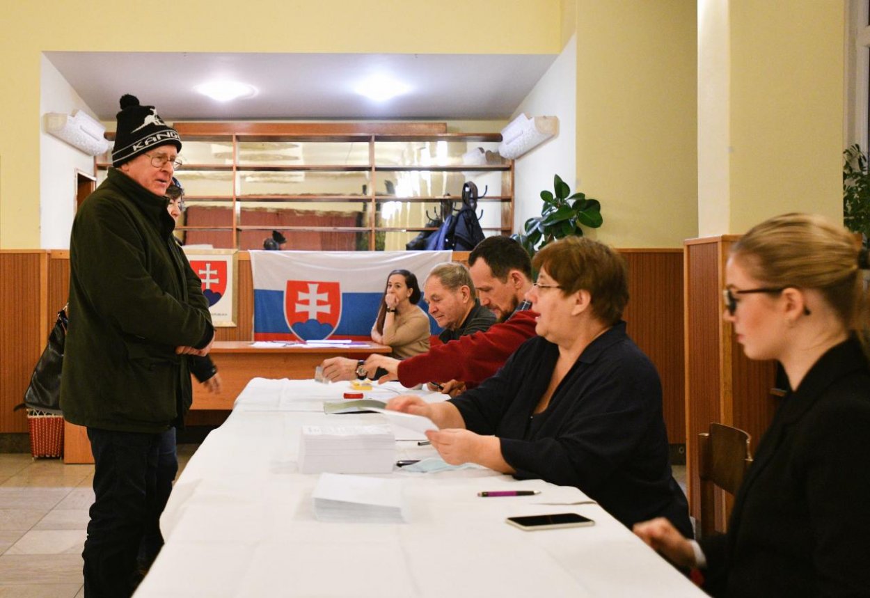 Referendum je podľa neoficiálnych výsledkov neplatné