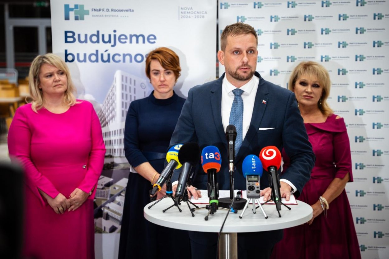 Minister zdravotníctva Šaško odvolal riaditeľa Fakultnej nemocnice Trenčín