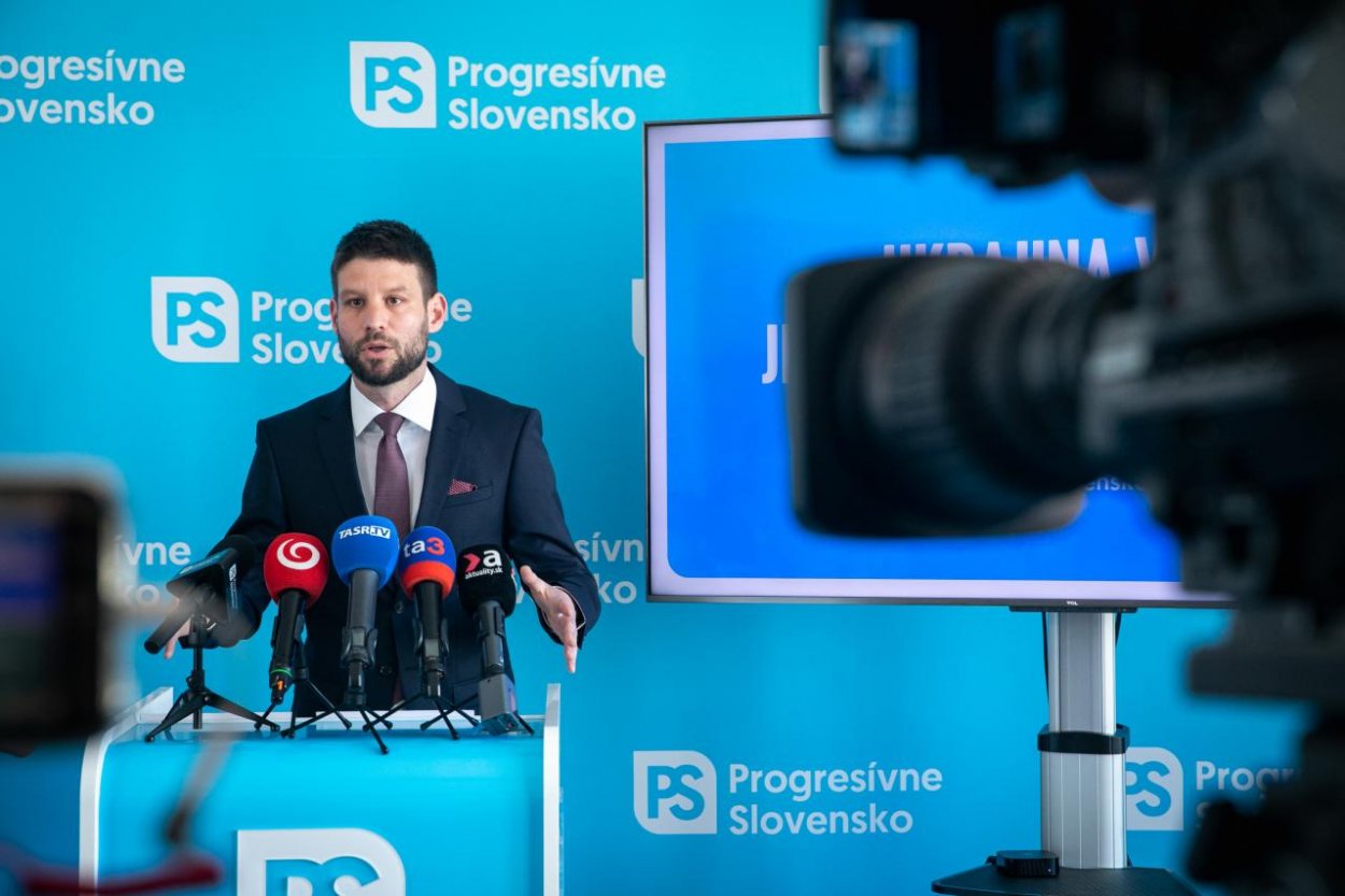 PS žiada odchod Borisa Kollára z postu predsedu parlamentu