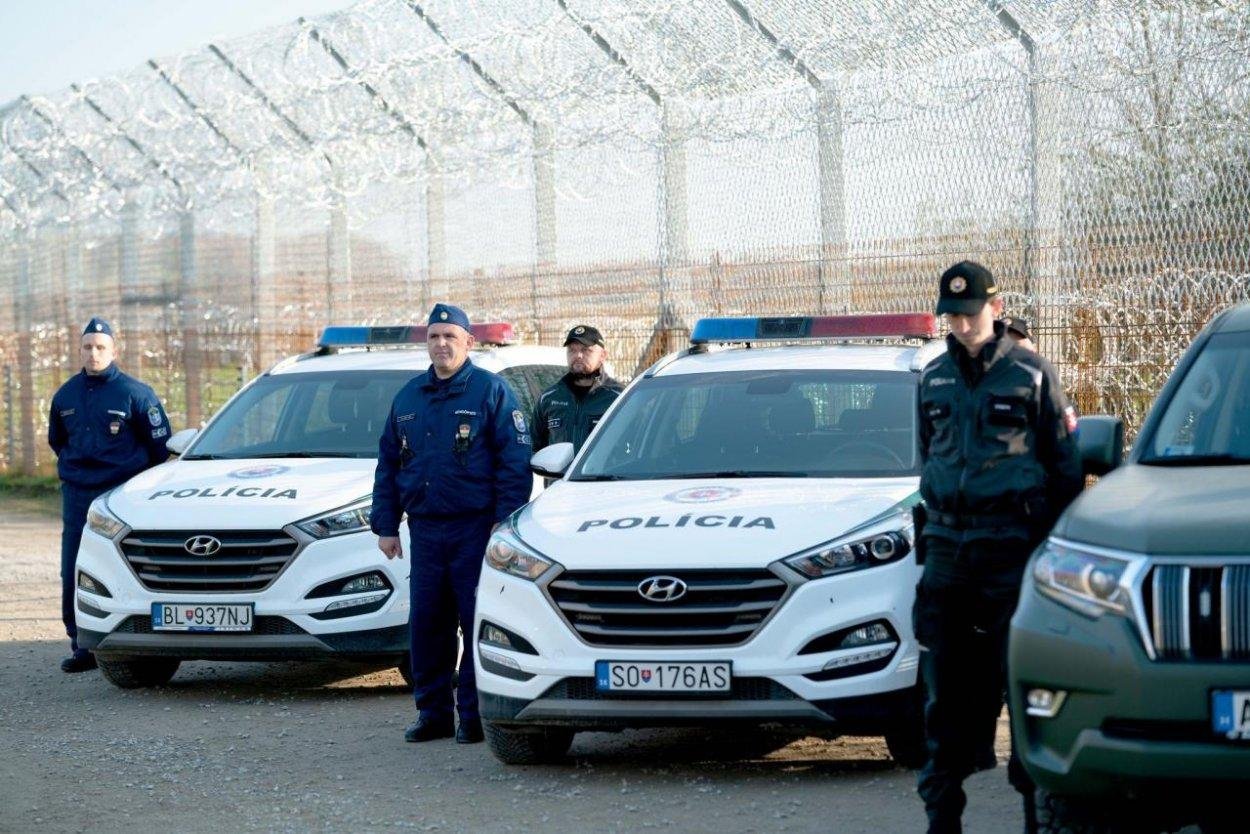 Žilinskí policajti zadržali muža, ktorý sa vyhrážal, že zopakuje útok z Prahy