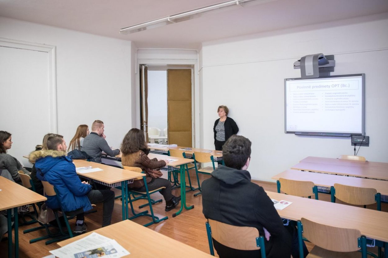 Situácia na STU sa upokojuje, Bieliková sa vráti