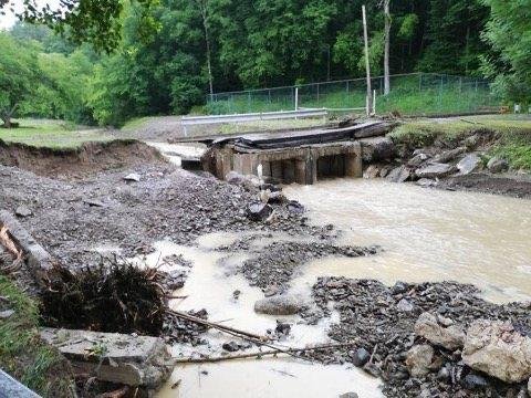 Banskobystrický kraj zrekonštruuje zničené cesty na Muráni, použije časť z 30-miliónového úveru