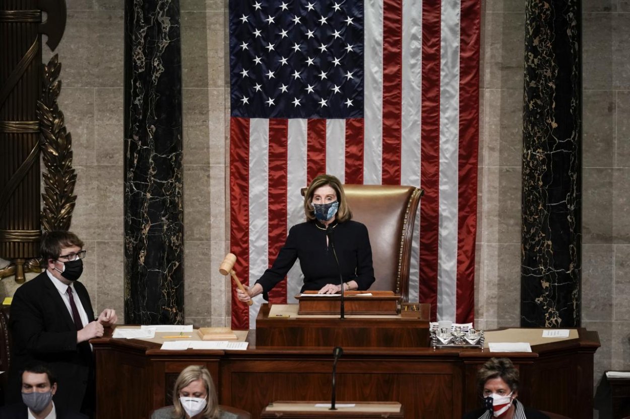 Demokrati v Senáte potrebujú na odvolanie Trumpa podporu 17 republikánov