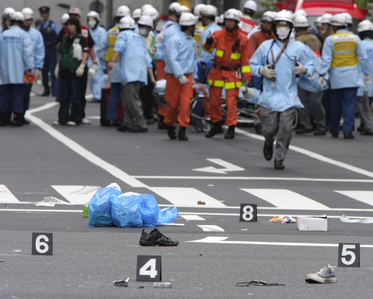 Japonsko popravilo muža, ktorý v roku 2008 vrazil do davu a následne útočil nožom