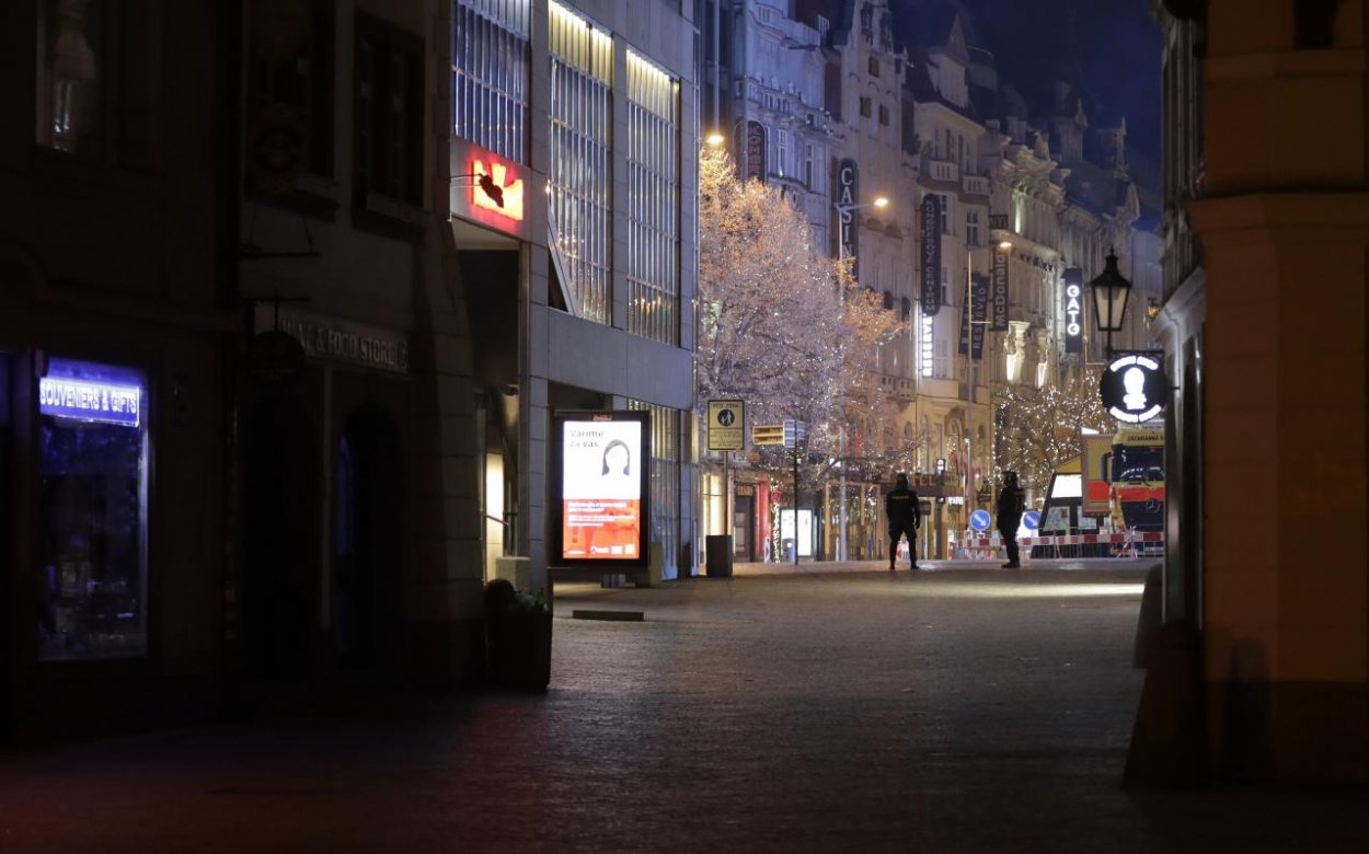 Česko zatvára hranice. Cudzinci môžu do krajiny len na základe výnimiek