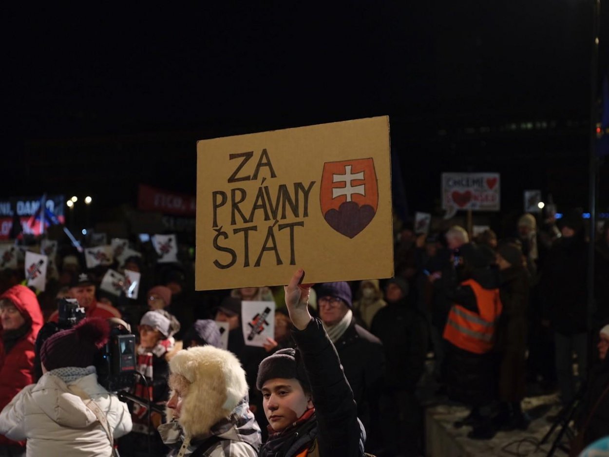 V piatok 10. januára budú na Slovensku opäť protesty, k Bratislave sa pridali ďalšie mestá