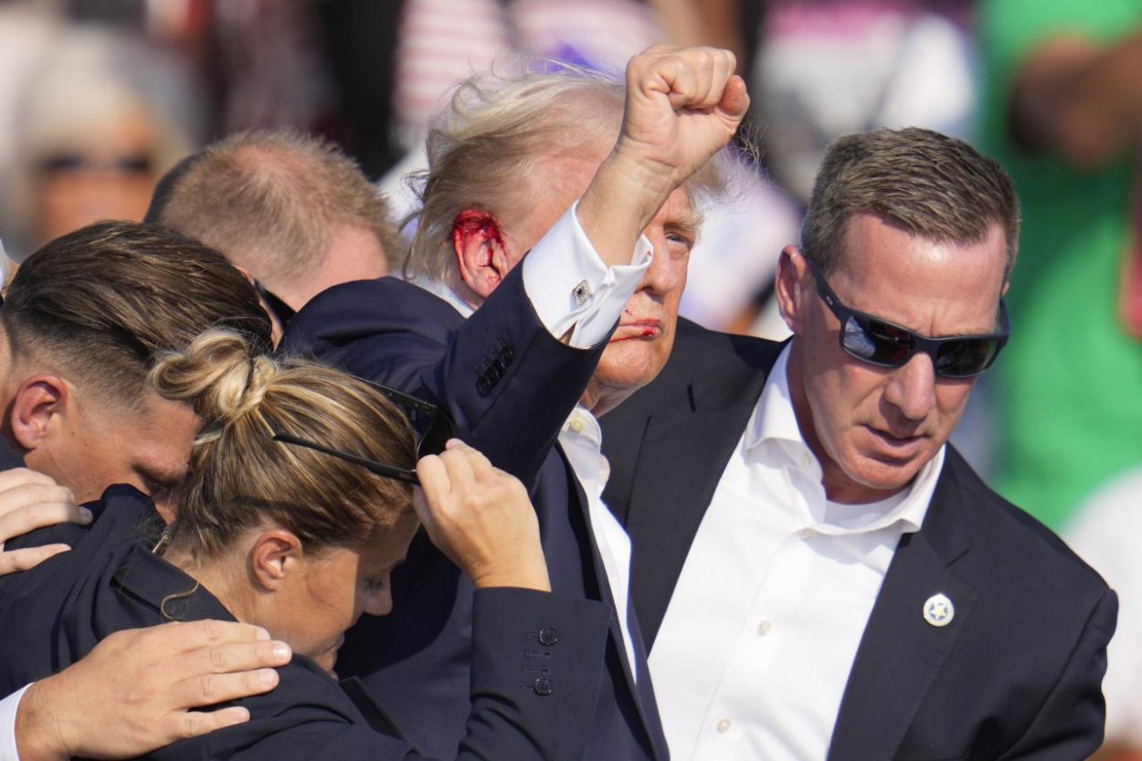 Koalícia aj opozícia odsudzujú atentát na Donalda Trumpa