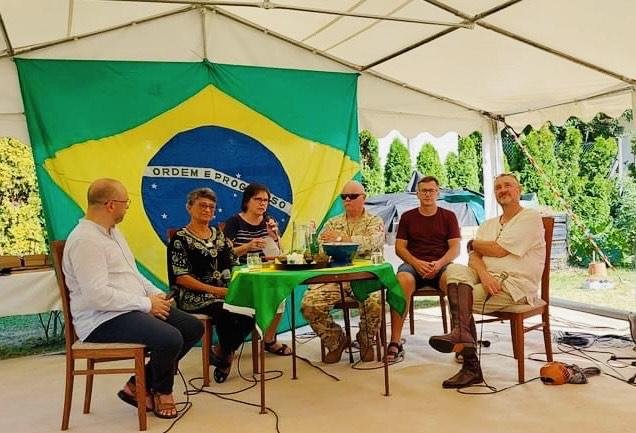 .blížni Michala Oláha: Tri pohľady na misiu