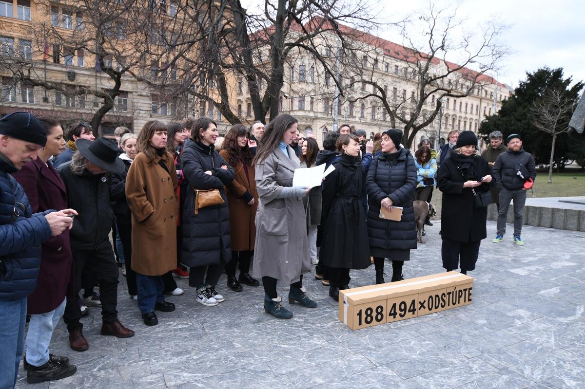 10 dôvodov na odvolanie ministerky kultúry Martiny Šimkovičovej