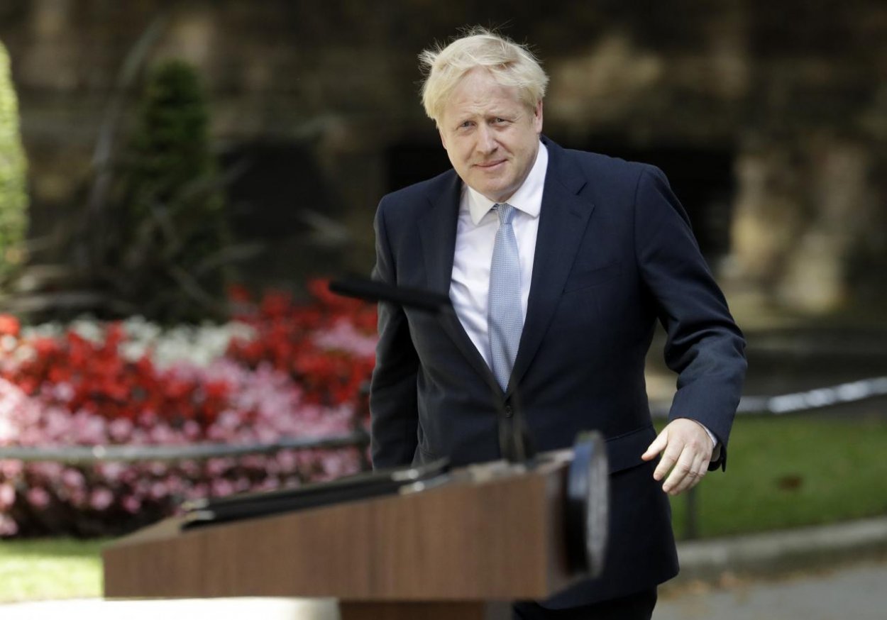 Johnson berie brexit vážne. Na kľúčové posty menoval jeho zástancov