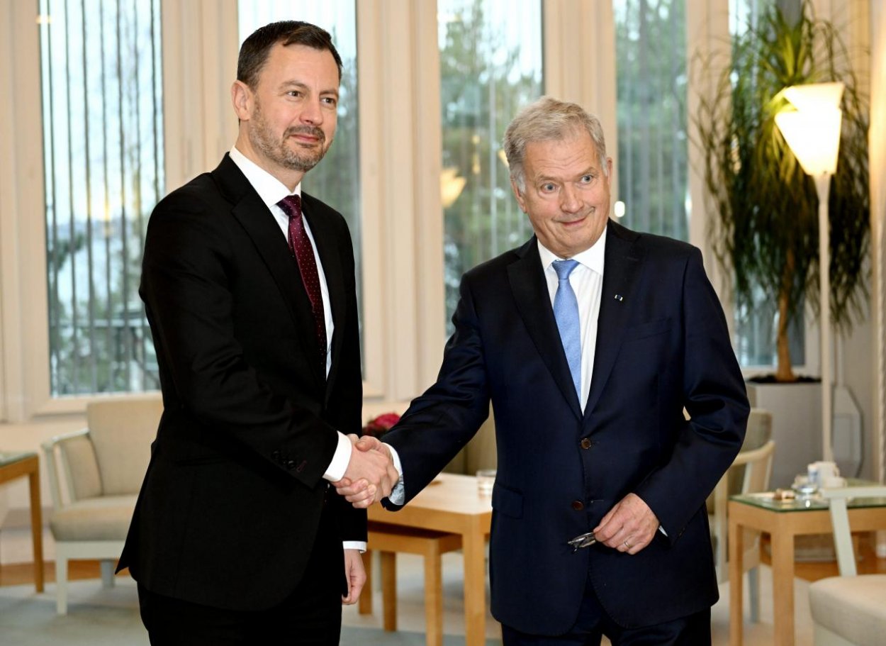 Premiér Heger vyjadril fínskemu prezidentovi podporu pre vstup Fínska do NATO