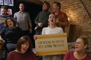 Muzička a priatelia nahrali pieseň k 17. novembru