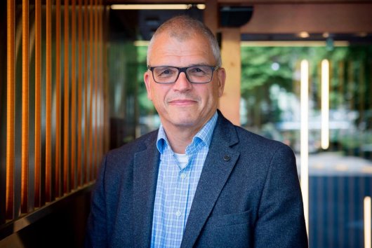 Britský ekonóm Tim Ash: Ruské peniaze musia ísť Ukrajine, je to právne čisté a je to vec našej sebazáchovy