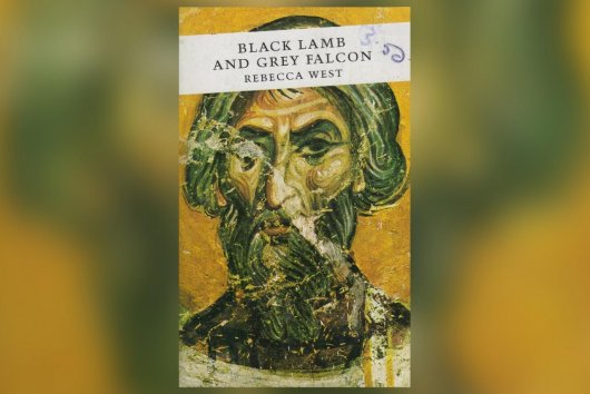 Knižný klub .týždňa: Čierne jahňa a sivý sokol – putovanie Rebeccy West po Juhoslávii v čase a priestore