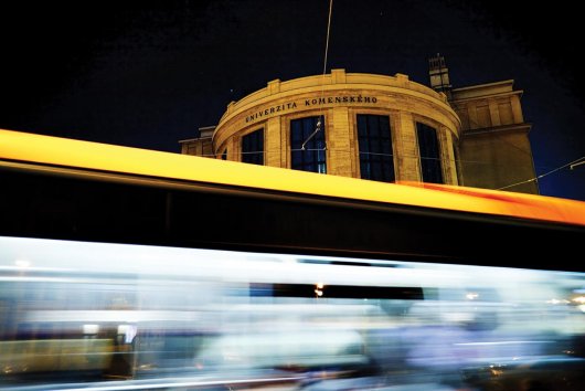 Téma .týždňa: Študovať doma?