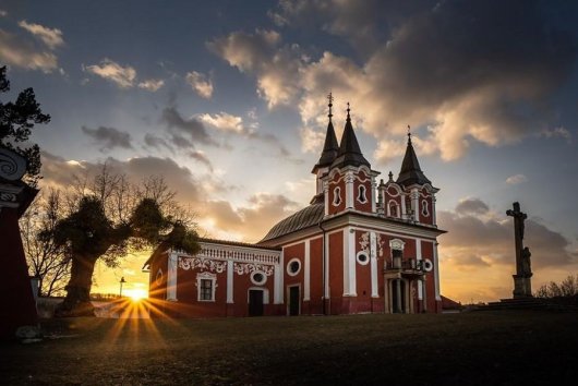 Štyri zastavenia na krížovej ceste