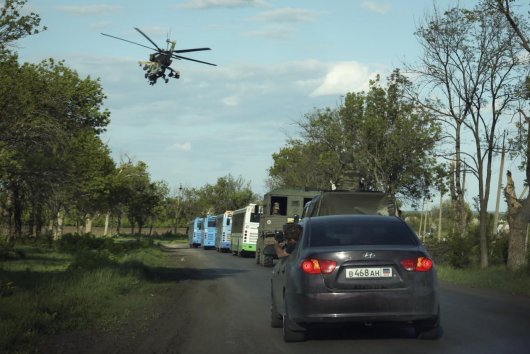  Rusko rozmiestňuje vrtuľníky v Luhanskej oblasti a pokúša sa obkľúčiť kľúčové mesto v Doneckej oblasti