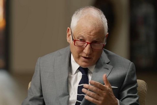 Stephen Kotkin vie o totalitách aj to, čo ony nevedia o sebe. Čo odporúča robiť s Iránom?