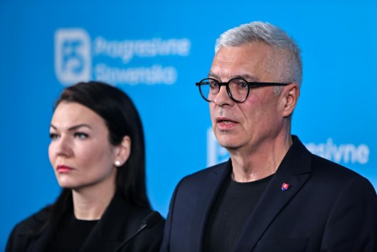 Fico zneužíva Slovensko na vydieranie civilistov, ktorí mrznú v tme, uviedol Korčok