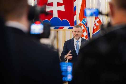 V prípade zrušenia ÚOO bude podľa Pellegriniho hroziť pozastavenie eurofondov aj Plánu obnovy