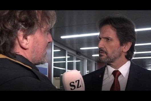 Čo spája Roberta Kaliňáka a českého zbrojára Michala Strnada?