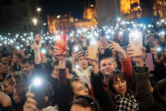 Sloboda proti koristníctvu: podobnosť a nepodobnosť maďarského a slovenského príbehu