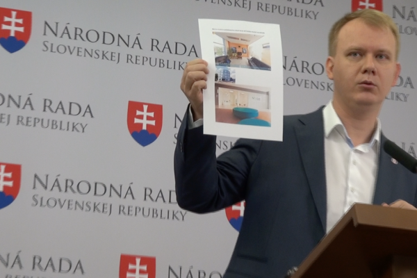 Kohože to dotuje ministerstvo?