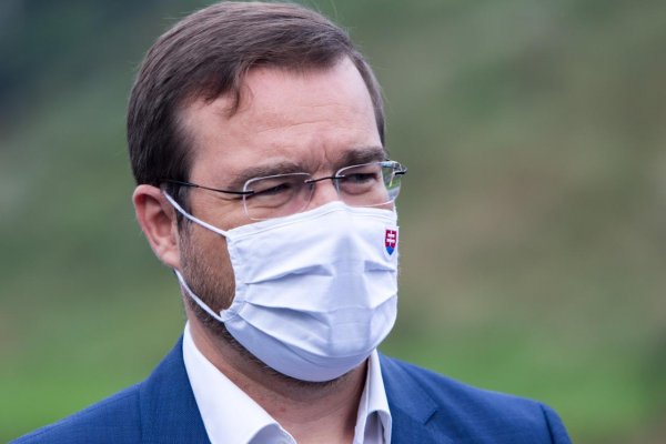 Minister Krajčí: Zomrelo 15-ročné dievča, ktoré pozitívne testovali na COVID-19