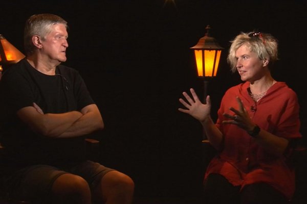 .pod lampou s Luciou Piussi: Nebojím sa budúcnosti, dnešný úpadok z nás nakoniec vytiahne to najlepšie