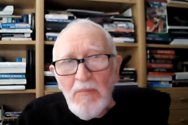 František Šebej: Pád iránskeho režimu oslabí aj Rusko