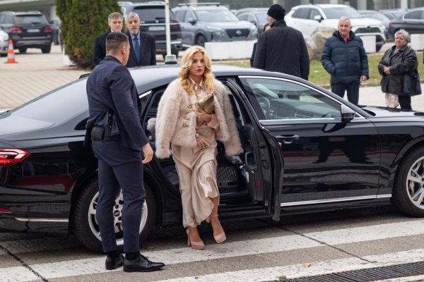 Podozrivé plytvanie u ministerky Šimkovičovej, Za ľudí podáva podnet na Úrad pre verejné obstarávanie