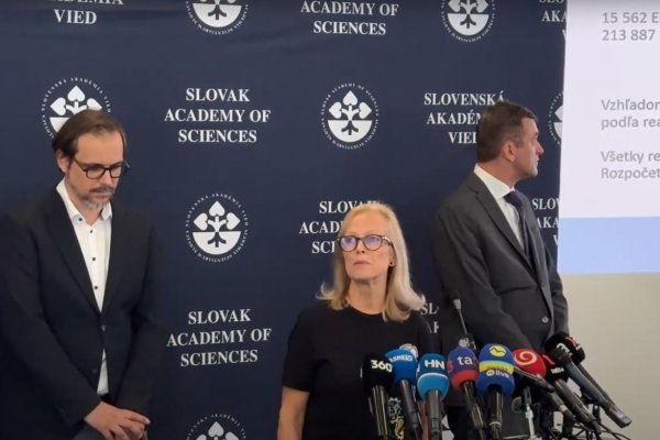 SAV: Množstvo DNA vo vakcínach zodpovedá normám, Kotlár sa mýli