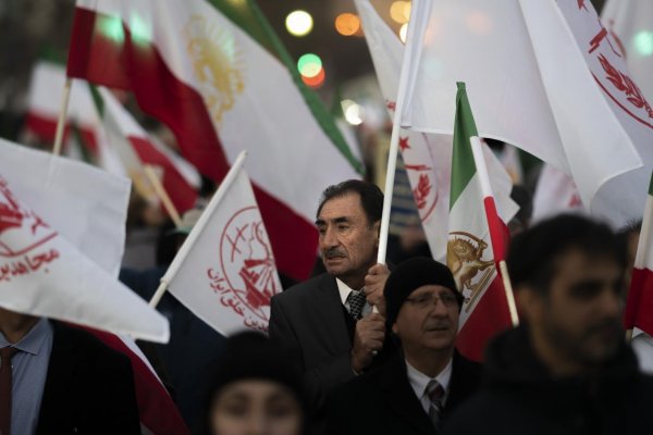 V Iráne v súvislosti s protivládnymi protestami popravili dvoch mužov