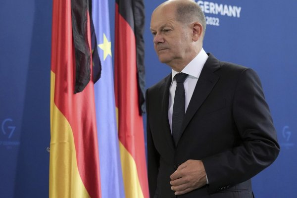 Scholz v telefonáte s Putinom žiadal úplné stiahnutie ruských vojakov z Ukrajiny