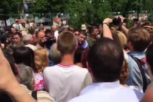 V Donecku sa ľudia začínajú búriť