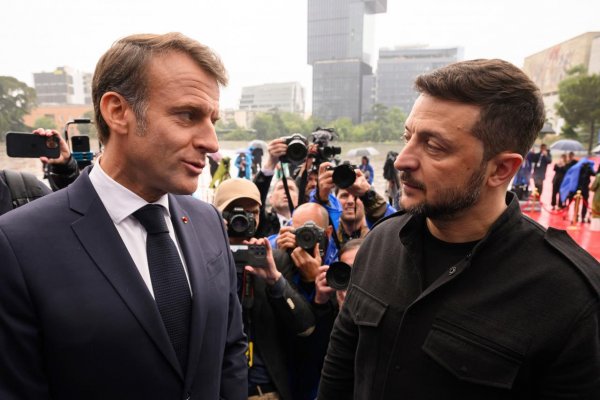 Zelenskyj diskutoval s Macronom a Sánchezom o diplomatickej situácii na Ukrajine