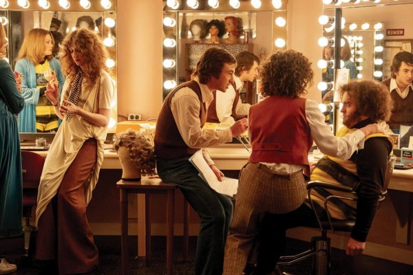 Filmy .týždňa: Tom Cruise končí s misiami a zákulisie zrodu SNL