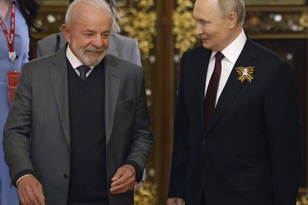 Brazílsky prezident sa pokúsi presvedčiť Putina, aby osobne rokoval so Zelenským