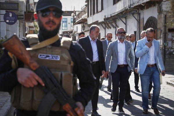 Ako prví kongresmani do Sýrie do Asadovom páde pricestovali republikáni