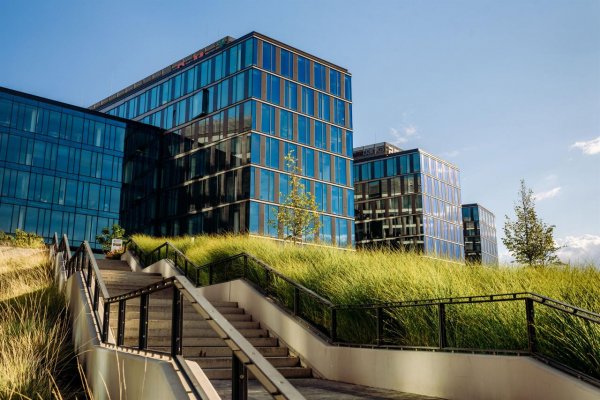 Flexibilný koncept Compact Offices pre firmy aj jednotlivcov