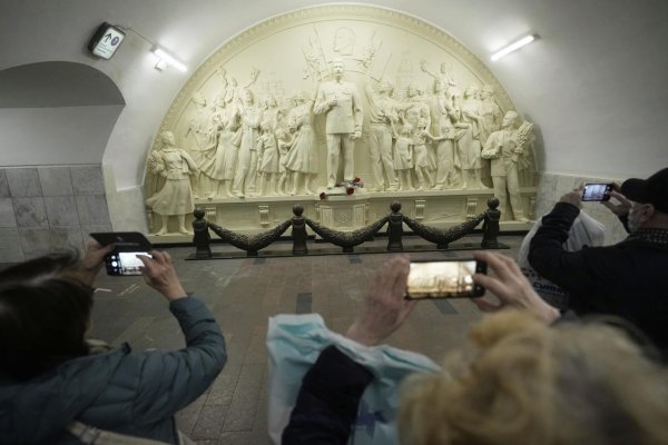 Rusko: Moskovské metro odhalilo rekonštrukciu monumentu Josifa Stalina