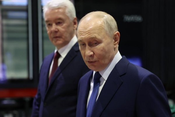 Putinova moc slabne, v Rusku narastá rozhorčenie nad „večnou“ vojnou, uvádza Washington Post